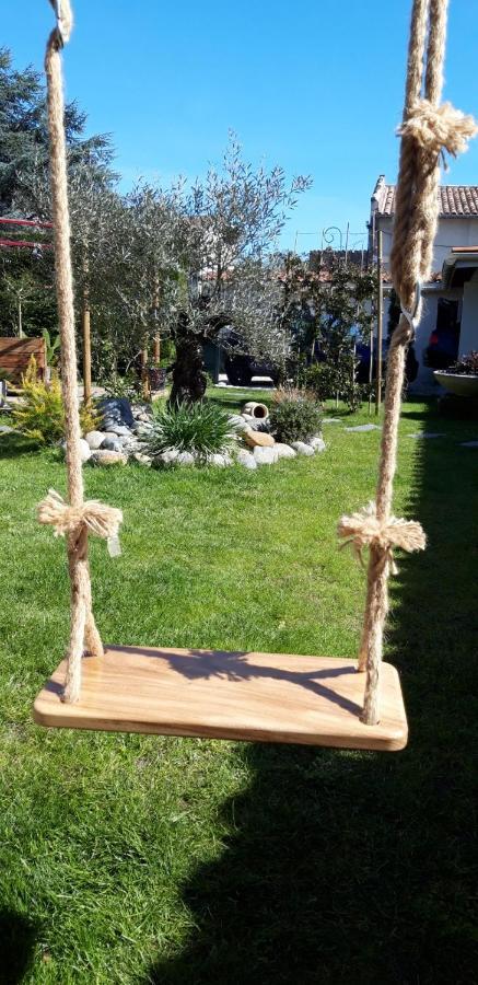 Chez Jeanfi Bed & Breakfast Fronsac  Екстериор снимка
