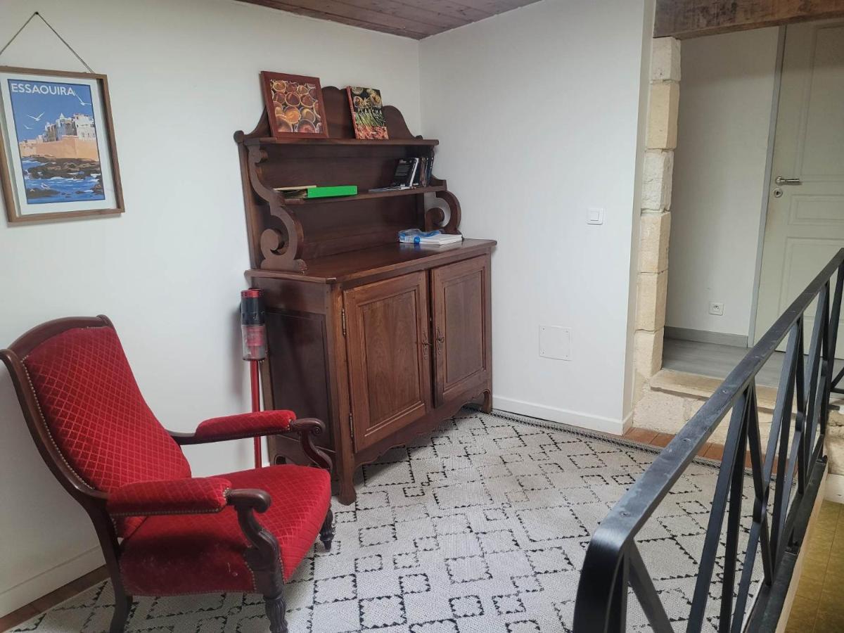 Chez Jeanfi Bed & Breakfast Fronsac  Екстериор снимка